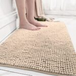 Tapete de Banheiro Bolinha Antiderrapante Casa Dona (Palha)