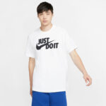 MLB2206088307-Camiseta Nike Sportswear Just Do It Masculina